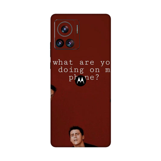 Peeping Trio Phone Check Mobile Skin For Motorola Edge 30 Ultra 5G